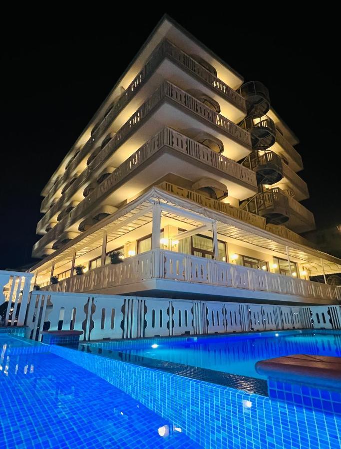 Hotel Savoy Каорле Экстерьер фото