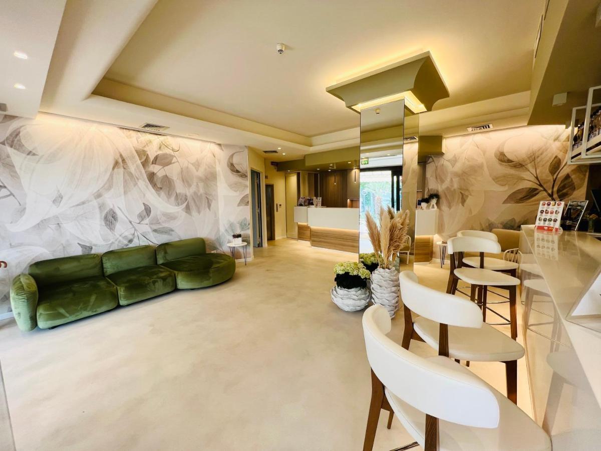 Hotel Savoy Каорле Экстерьер фото