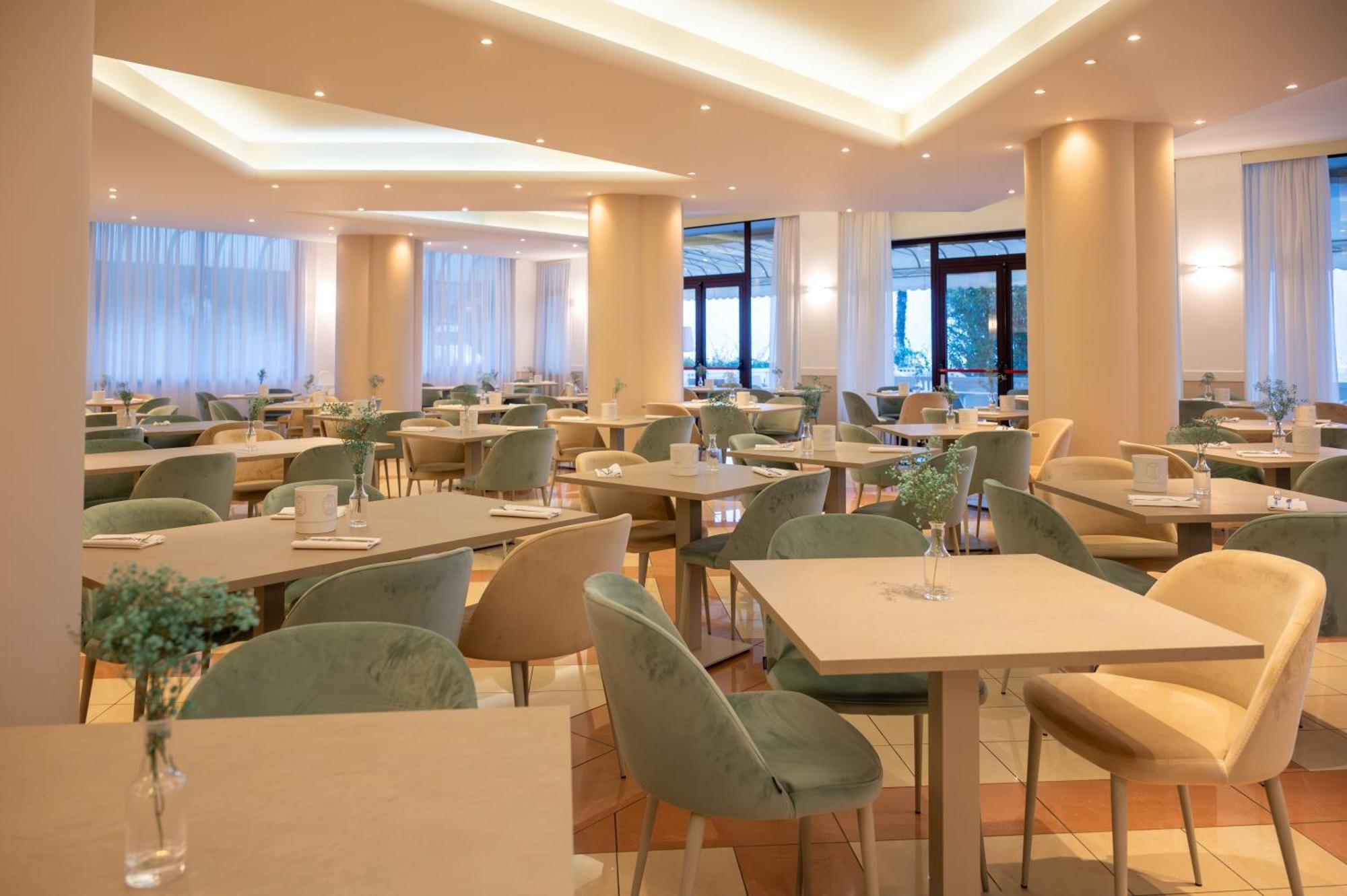 Hotel Savoy Каорле Экстерьер фото